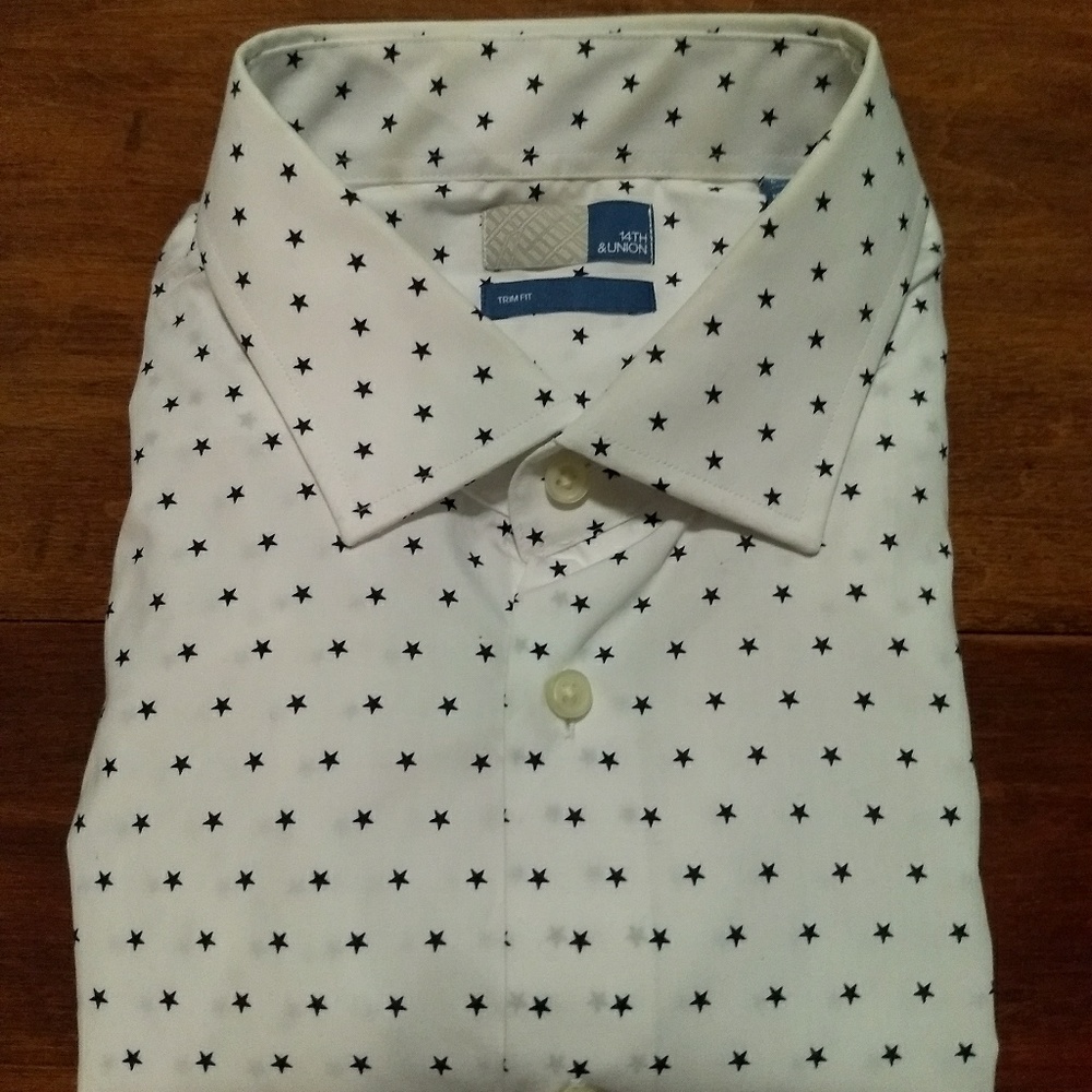 14th & Union black star patterned button up